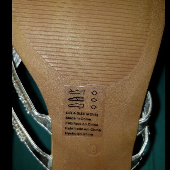 Women's sandals size 8 - Picture 3 of 3